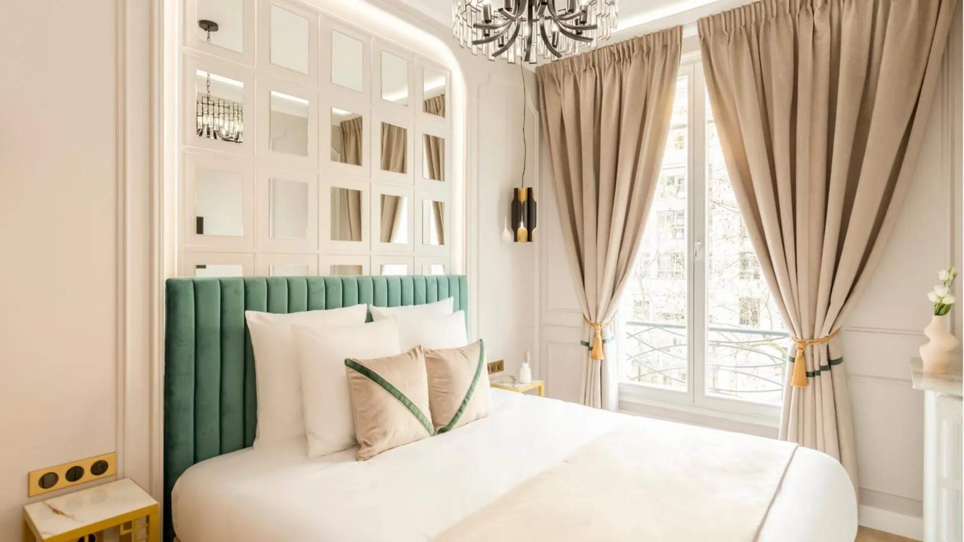 Merveil - Signature Suite - Champs Elysees -Kleber Paris 0*,