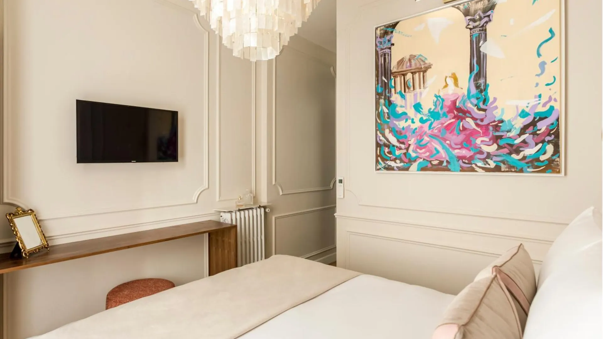 Merveil - Signature Suite - Champs Elysees -Kleber Paris